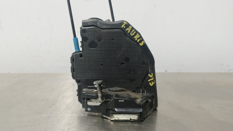 Fechadura porta traseira esquerda | Toyota Auris (E18)