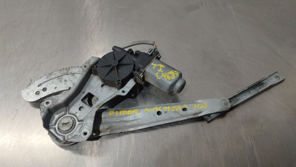Elevador dos vidros traseiro esquerdo | Nissan Almera (N16/E)