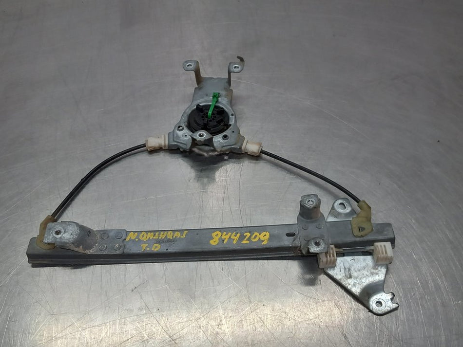 Elevador dos vidros traseiro direito | Nissan Qashqai (J10)