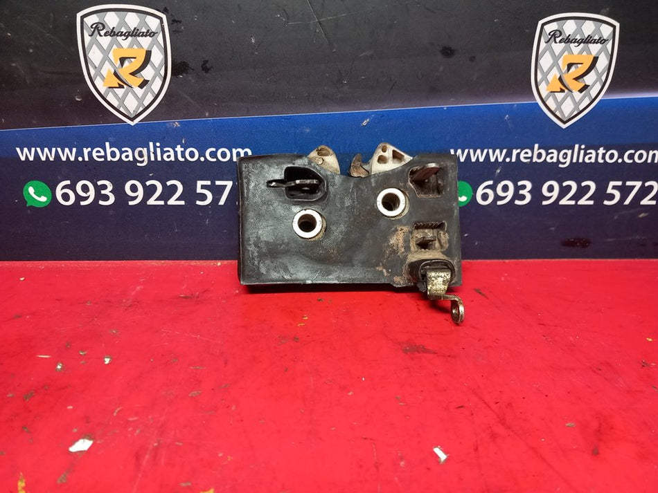 Fechadura porta frontal esquerda | Audi 80 (811/813)