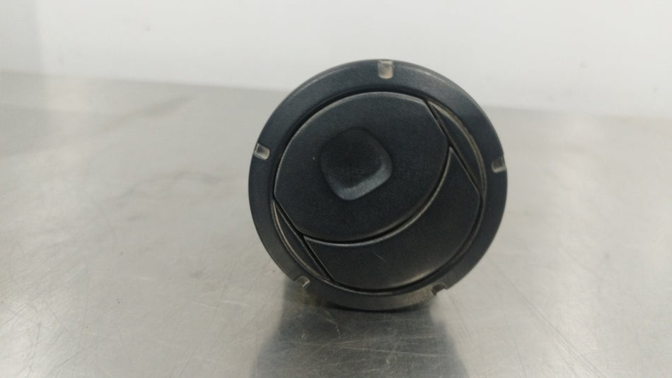 Grelha de ventilação | Nissan Interstar (X70)