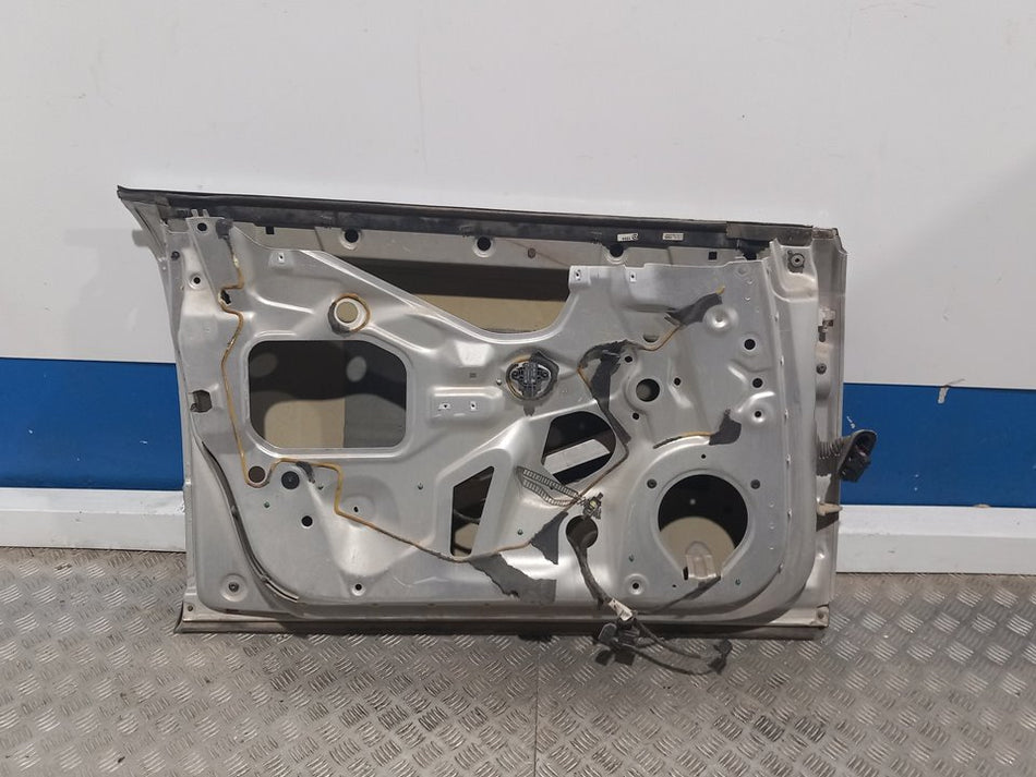 Porta frontal esquerda | Audi A4 Avant (8E)