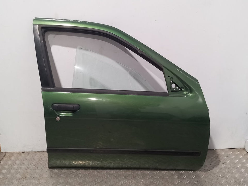 Porta frontal direita | Nissan Almera (N15)