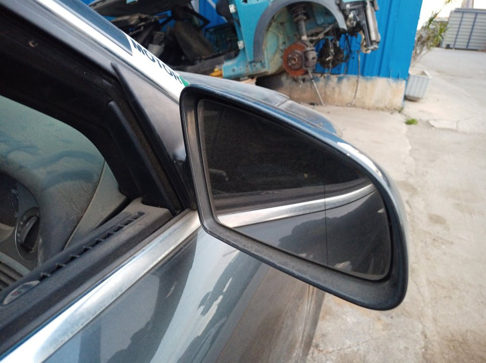 Espelho retrovisor direito | Audi A6 Avant (4F5)