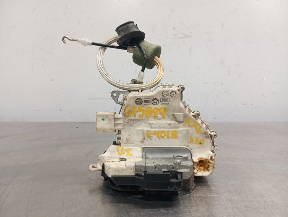 Fechadura porta frontal esquerda | Audi 6 Berlina (4F2)