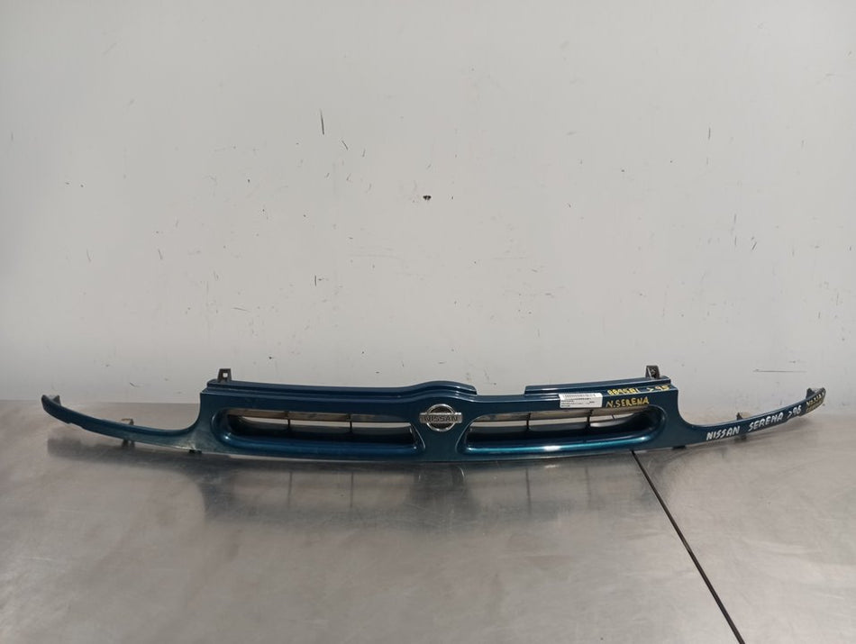 Grelha frontal | Nissan Serena (C23M)