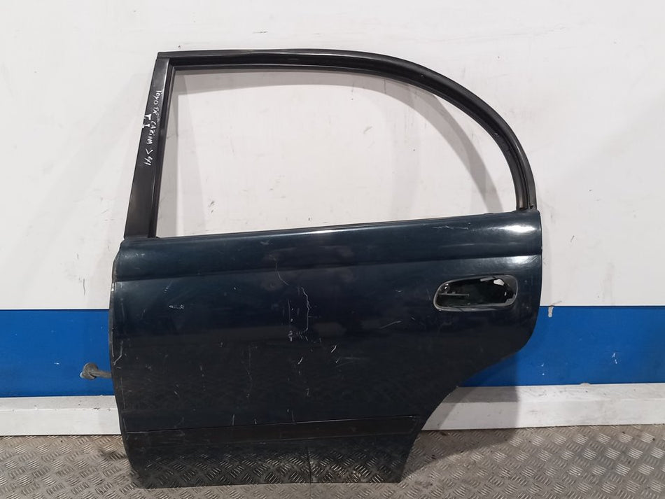 Porta traseira esquerda | Toyota Carina (T19)
