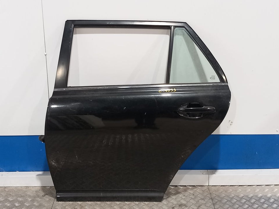 Porta traseira esquerda | Toyota Avensis Wagon (T25)
