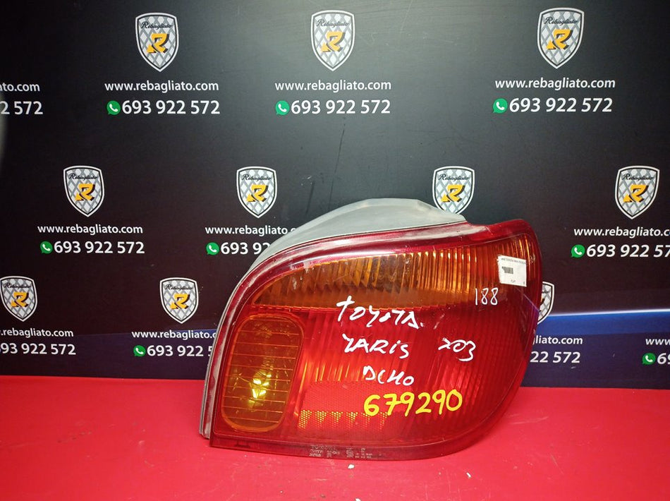 Farolim traseiro direito | Toyota Yaris (NCP1/NLP1/SCP1)