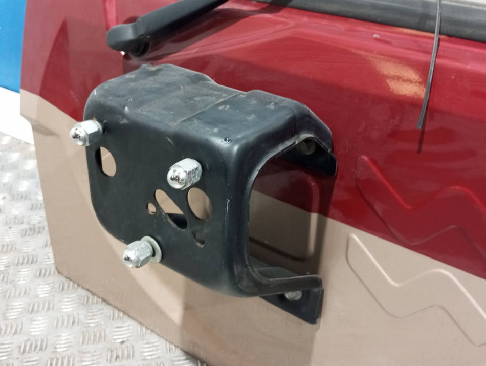 Porta da mala direita | Nissan Patrol GR (Y60)