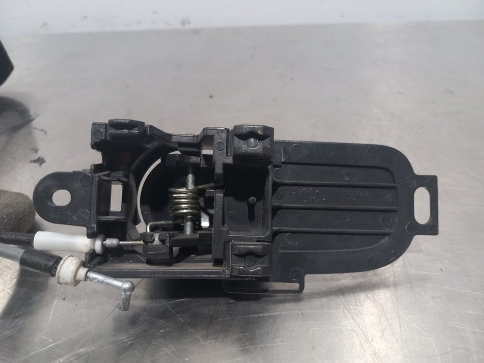 Fechadura porta frontal direita | Nissan NV200/Evalia (M20/M)