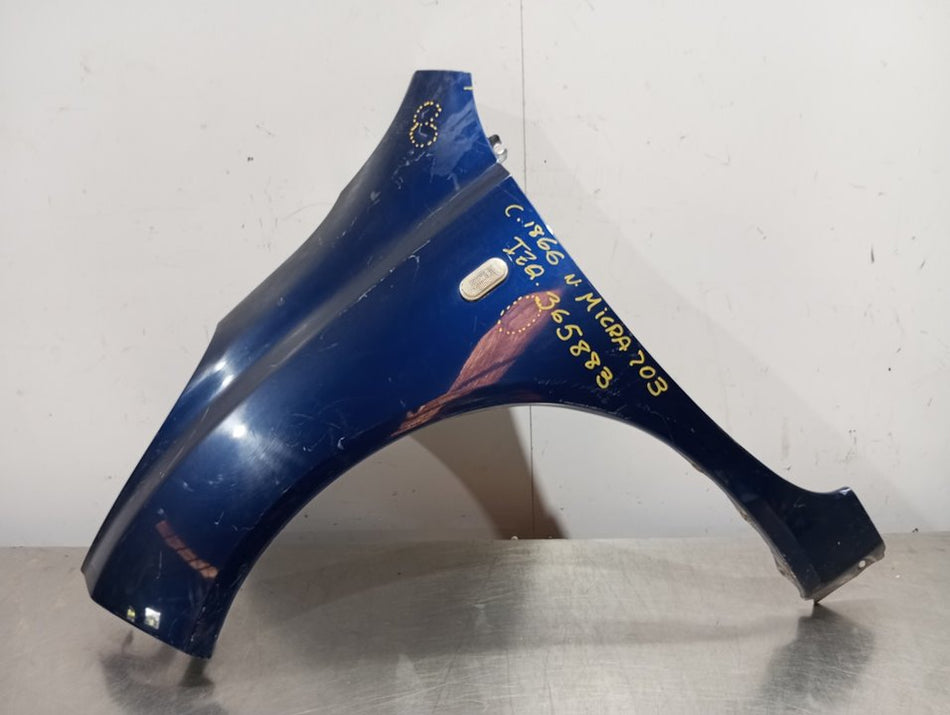 Guarda-lamas frontal esquerdo | Nissan Micra (K12E)