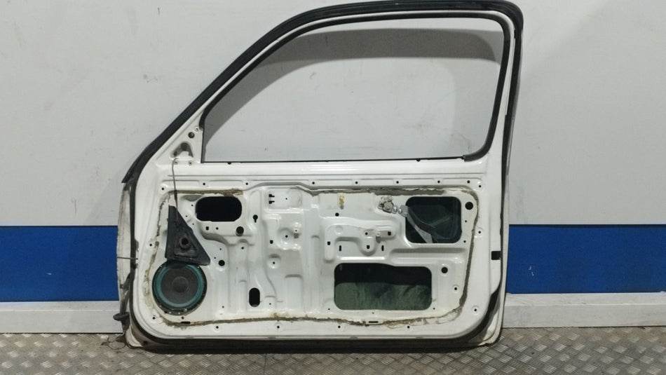 Porta frontal direita | Nissan Micra (K11)