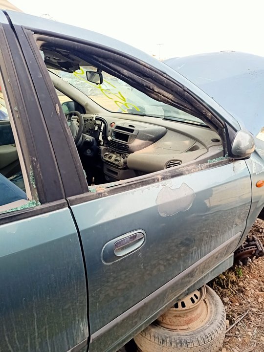 Porta frontal direita | Nissan Almera Tino (V10M)