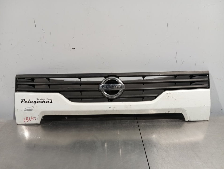 Grelha frontal | Nissan Cabstar
