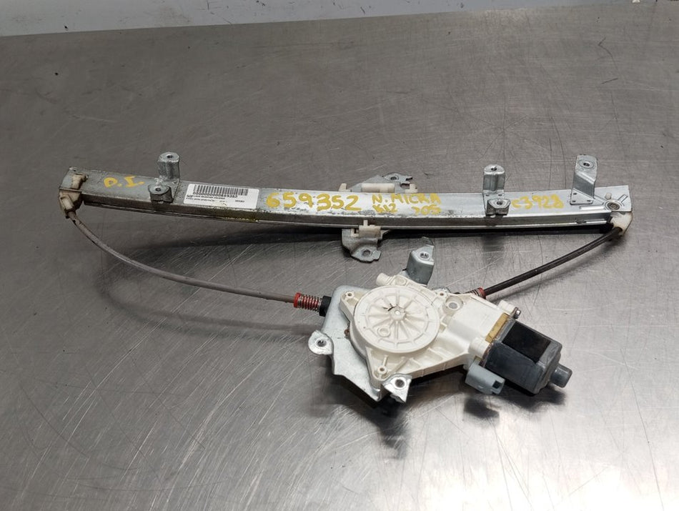 Elevador dos vidros frontal esquerdo | Nissan Micra (K12E)