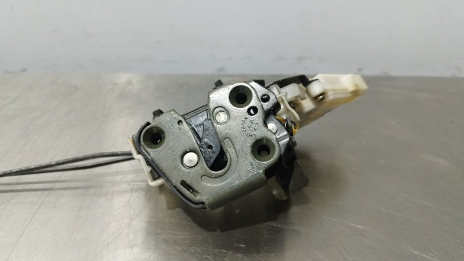 Fechadura porta traseira esquerda | Nissan Almera (N15)