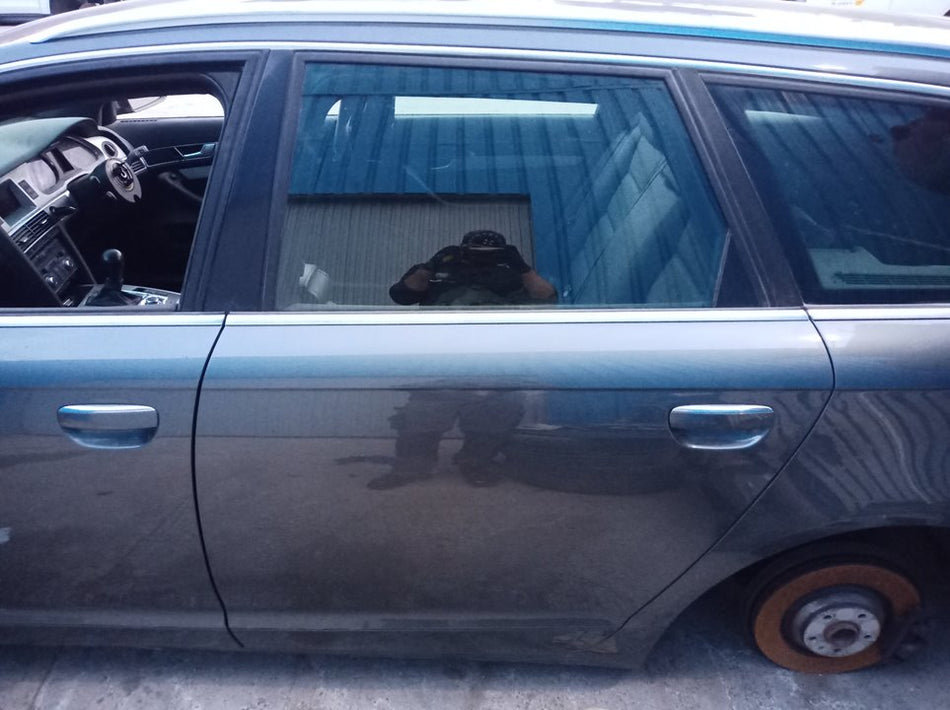 Fechadura porta traseira esquerda | Audi A6 Avant (4F5)
