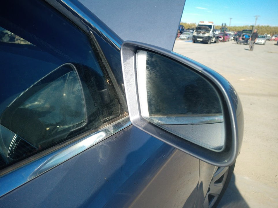 Espelho retrovisor direito | Audi A6 Avant (4F5)
